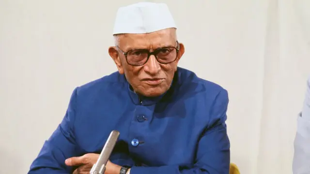 মোরারজি দেশাই সাতাত্তরে ভারতের প্রধানমন্ত্রী ছিলেন
