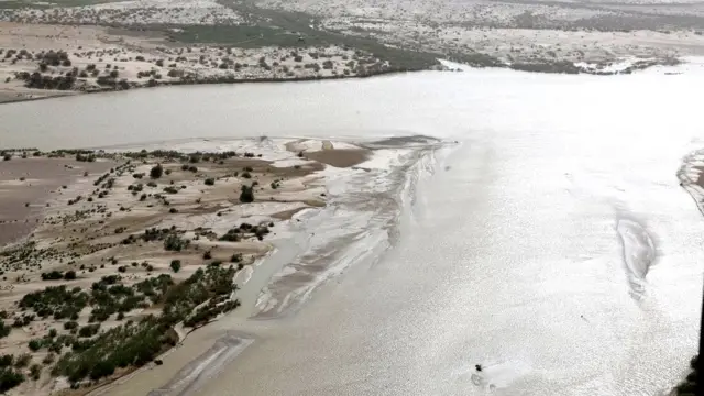 بند کمال خان