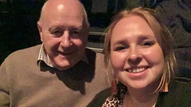 George Clark, pasien Covid-19,Skotlandia, Inggris