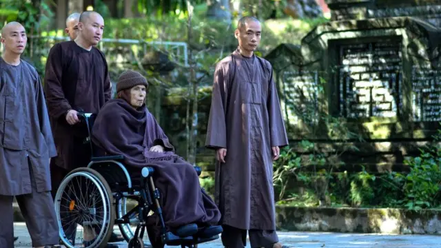 Thiền sư Thích Nhất Hạnh tại chùa Từ Hiếu, Huế, năm 2018