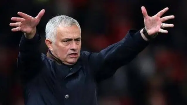 Jose Mourinho angependa kupata muda zaidi wa kuwafunza wachezaji kuliko kuwananunua wachezaji wapya.