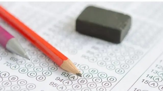 டி.என்.பி.எஸ்.சி.