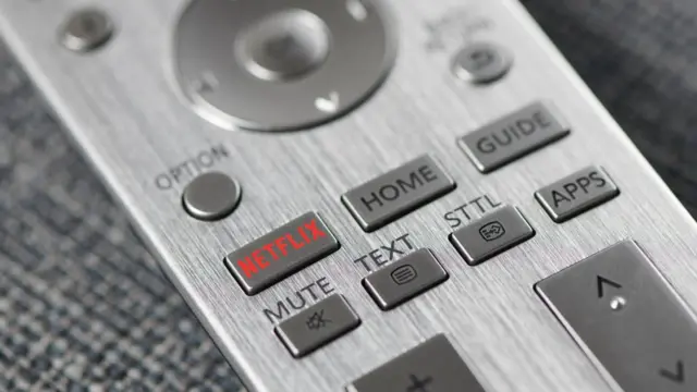 'নির্বাক ছায়াছবি থেকে যখন সবাক সিনেমা বানানো শুরু হয়, তখন চার্লি চাপলিন নিজেও তার বিরোধিতা করেছিলেন।'