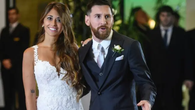 லியோனல் மெஸ்ஸியும் ஆண்டோனெல்லா ரோக்குசோவும்