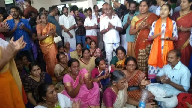 શ્રદ્ધાળુઓ