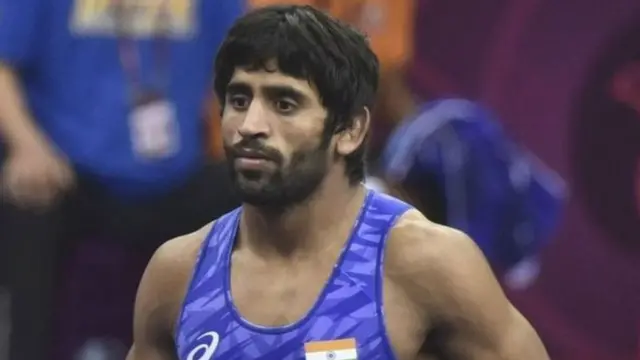 બજરંગ પુનિયા ટોક્યો ઑલિમ્પિકમાં 65 કિલોવર્ગ ફ્રીસ્ટાઇલ કુસ્તીમાં બ્રૉન્ઝ મેડલ જીત્યા હતા, તેમને સમાપન સમારોહમાં ભારતના ધ્વજવાહક બનવાનું બહુમાન હાંસલ થયું હતું