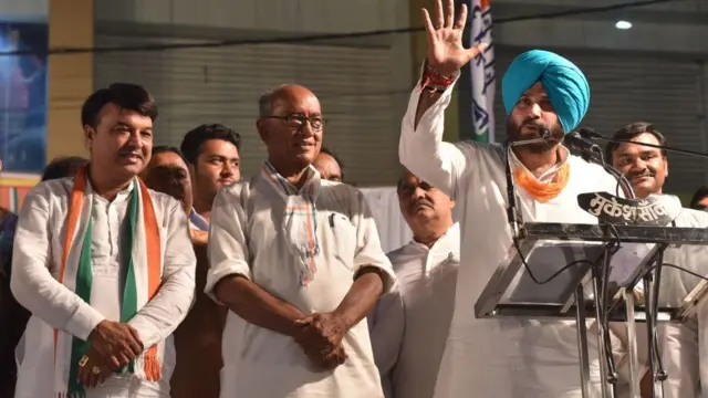 भोपाल से कांग्रेस के प्रत्याशी दिग्विजय सिंह