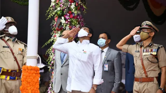 జగన్ జెండా వందనం