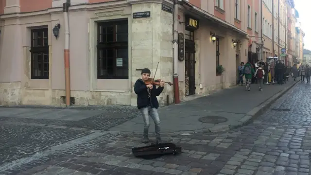 Вуличні музиканти у Львові