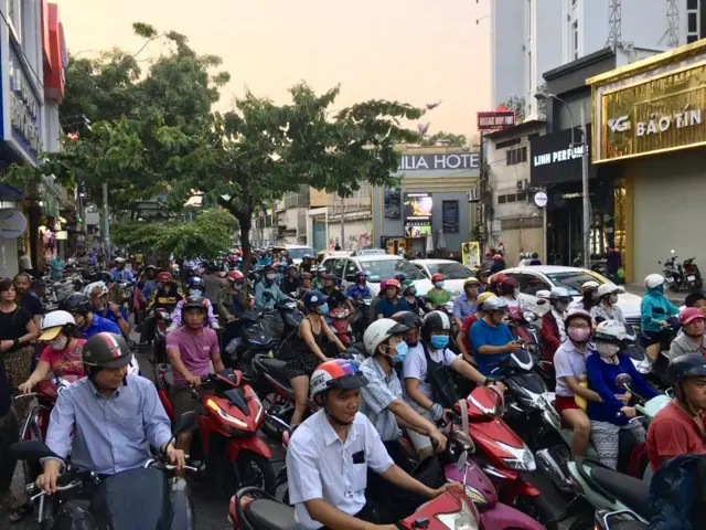 Đạp xe xuyên Việt