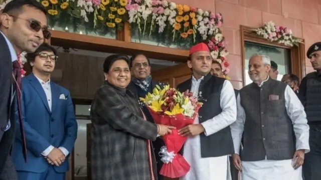 मायावती और आकाश