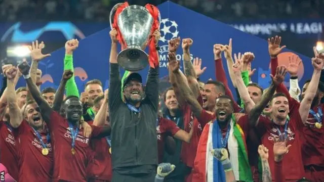 Liverpool ironse igikombe kigira gatandatu c'ihiganwa ry'umupira rihuza imirwi yabaye iya mbere i Bulaya,