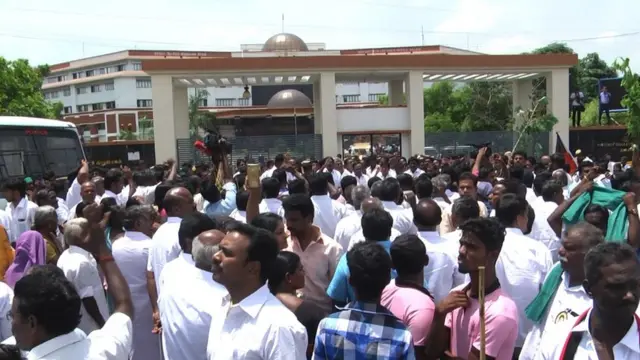 எட்டு வழிச்சாலை எதிர்த்துப் போராட்டம்: சேலம் திமுக பேரணி