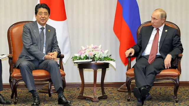 Shinzo Abe e Vladimir Putin