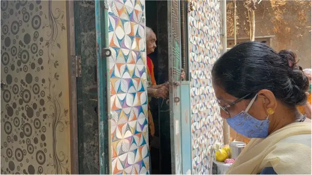कोरोना, धारावी, मुंबई, आरोग्यसेविका