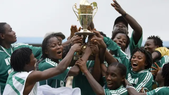 Awọn ọmọ ẹgbẹ agbabọọlu obinrin ti orile-ede Naijiria, Super Falcons