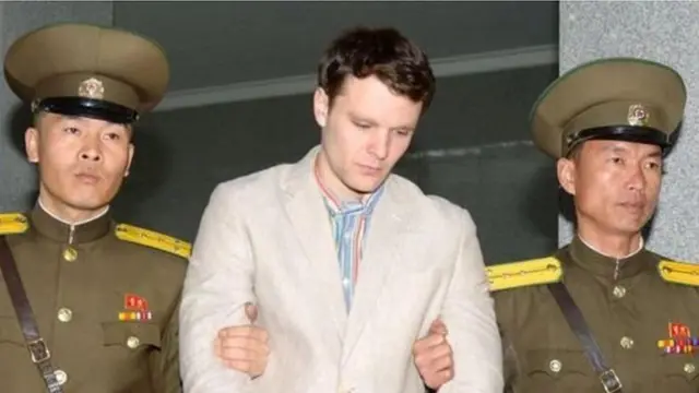 যুক্তরাষ্ট্রে এক শিক্ষার্থী উত্তর কোরিয়া বেড়াতে গিয়ে ১৭ মাস জেল খেটেছে