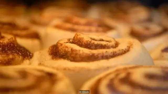 نزدیک بود رول‌های دارچینی دانمارکی به خاطر این‌که میزان کومارین در بیش از نیمی از نمونه‌های آزمایش‌شده بیشتر از حد مجاز بود ممنوع شود