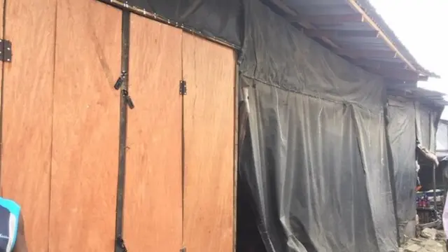 Ọtụtụ ụlọahịa n'ahịa 'Mile 1' mechiri emechi.