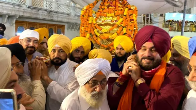 ਚਰਨਜੀਤ ਸਿੰਘ ਚੰਨੀ ਤੇ ਨਵਜੋਤ ਸਿੰਘ ਸਿੱਧੂ