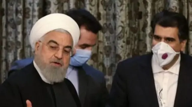 حسن روحانی خواستار سخت گیری های بیشتر برای مبارزه با ویروس کرونا شده است