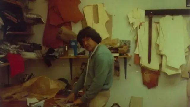 Manuel Cuevas en uno de sus primeros talleres