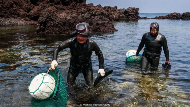 हेन्यो (समुद्री महिलाएं)
