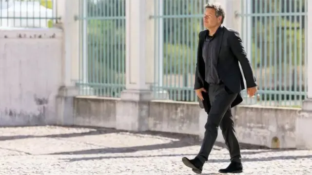 જર્મન નાણા મંત્રી રોબર્ટ હેબેક નવા ગેસ કોન્ટ્રાક્ટની માંગ કરી રહ્યા છે