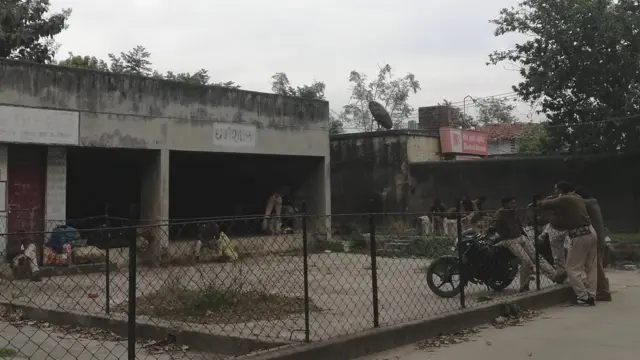 शेल्टर होम