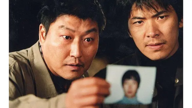 사건을 소재로 만들어진 영화 '살인의 추억'의 한 장면