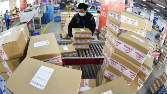 تزايدت معدلات التسوق الإلكتروني منذ تفشي وباء كورونا