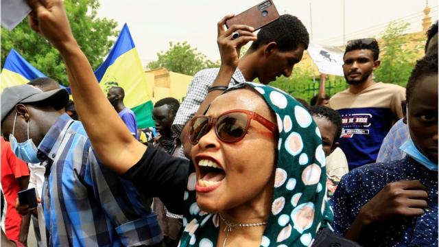 صورة أرشيفية لمظاهرات في السودان