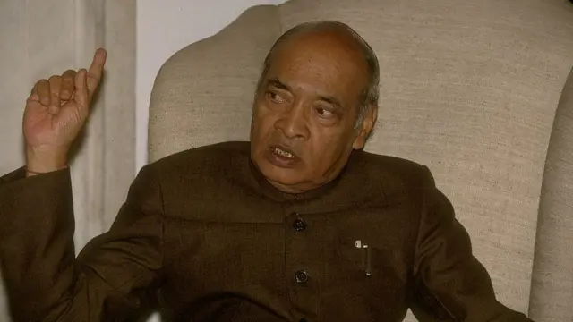 ઉદ્યોગપતિઓના ડરને દૂર કરવા માટે નરસિમ્હા રાવે તમામ મોટા ઉદ્યોગપતિઓને મુલાકાત માટે સમય આપ્યો હતો