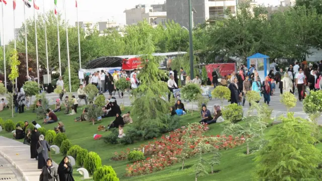 بوستان گفتگو یکی از پیشنهادها برای مکان تجمع در تهران است