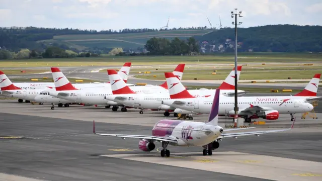 شركة ويز إير عادت إلى التحليق