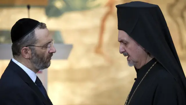 митрополит Галльський Еммануїл (зправа)