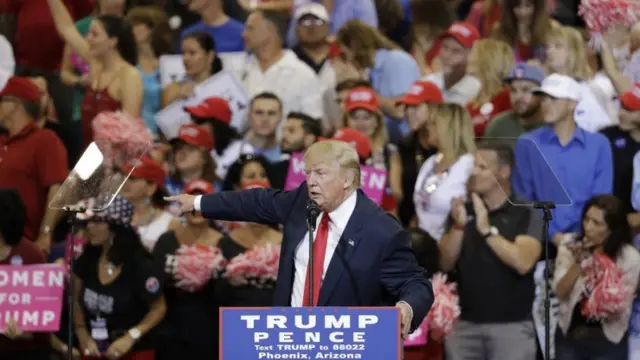 डोनल्ड ट्रंप