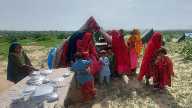 سیلاب، خواتین