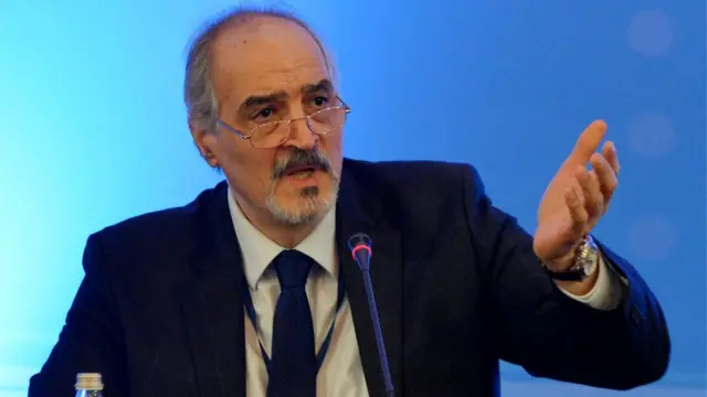 بشار الجعفري، رئيس وفد الحكومة السورية إلى أستانة، في مؤتمر صحفي عقب انتهاء المحادثات