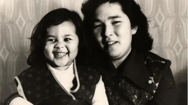 Farhiya ati iya rẹ