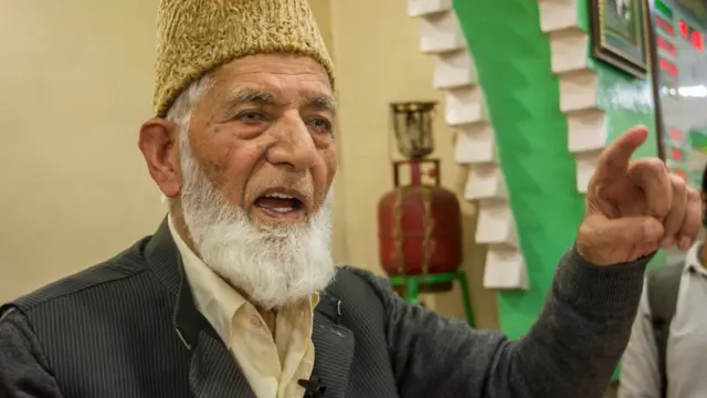 ভারত-শাসিত কাশ্মীরের বিচ্ছিন্নতাবাদী নেতা সৈয়দ আলি শাহ গিলানি