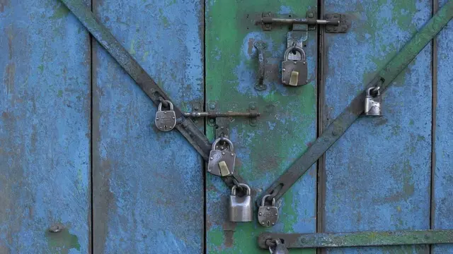 வேலைநிறுத்தம்