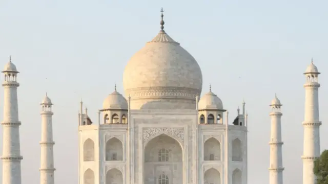 તાજની તસવીર