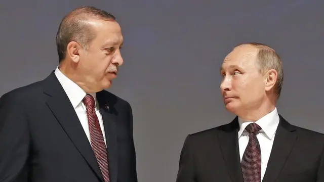 Cumhurbaşkanı Recep Tayyip Erdoğan (solda), Rusya Devlet Başkanı Vladimir Putin