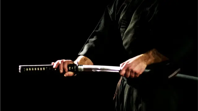 Самурай с мечом