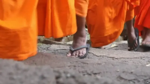 ශ්‍රී ලංකාවේ භික්ෂුණීන් වහන්සේ