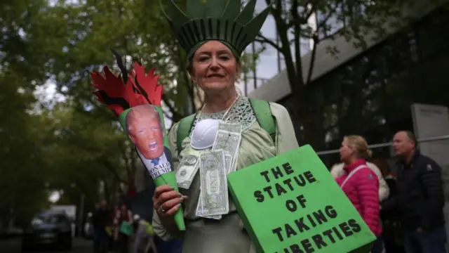 अर्थ डे पर मार्च फॉर साइंस रैली