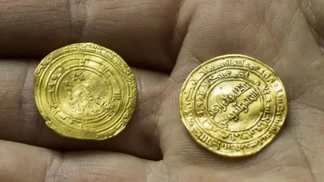 金币