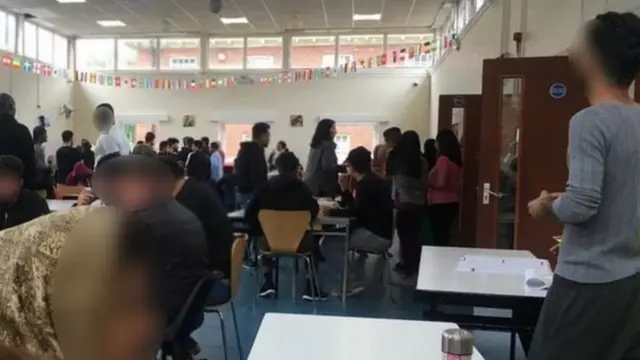 ኣብ ከተማ ዌክፊልድ ዝርከብ 'ኡርባን ሃውስ'