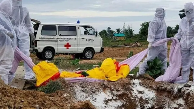 அடக்கம் செய்யும் பணி